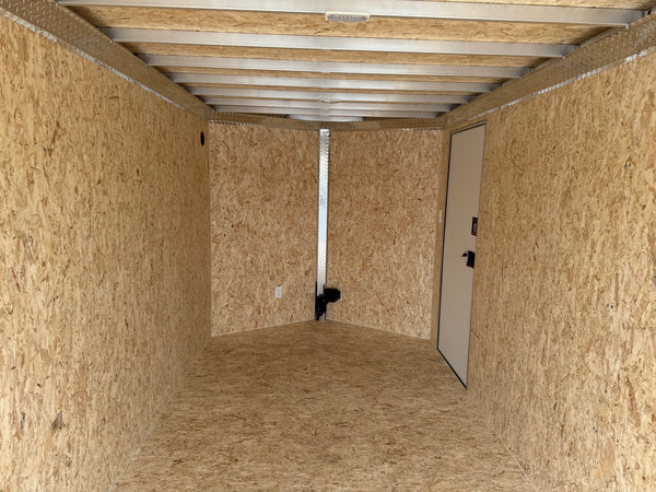 Durabull Enclosed Aluminum Contractor 7'x16'+2'V WHT BARN with Ramps