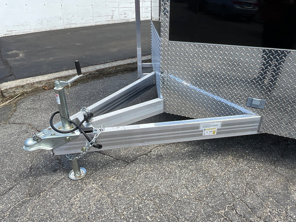 Aluminum Durabull Enclosed Contractor 8.5'x18'+2'V Barn Door with Ramps DuraBull Trailers