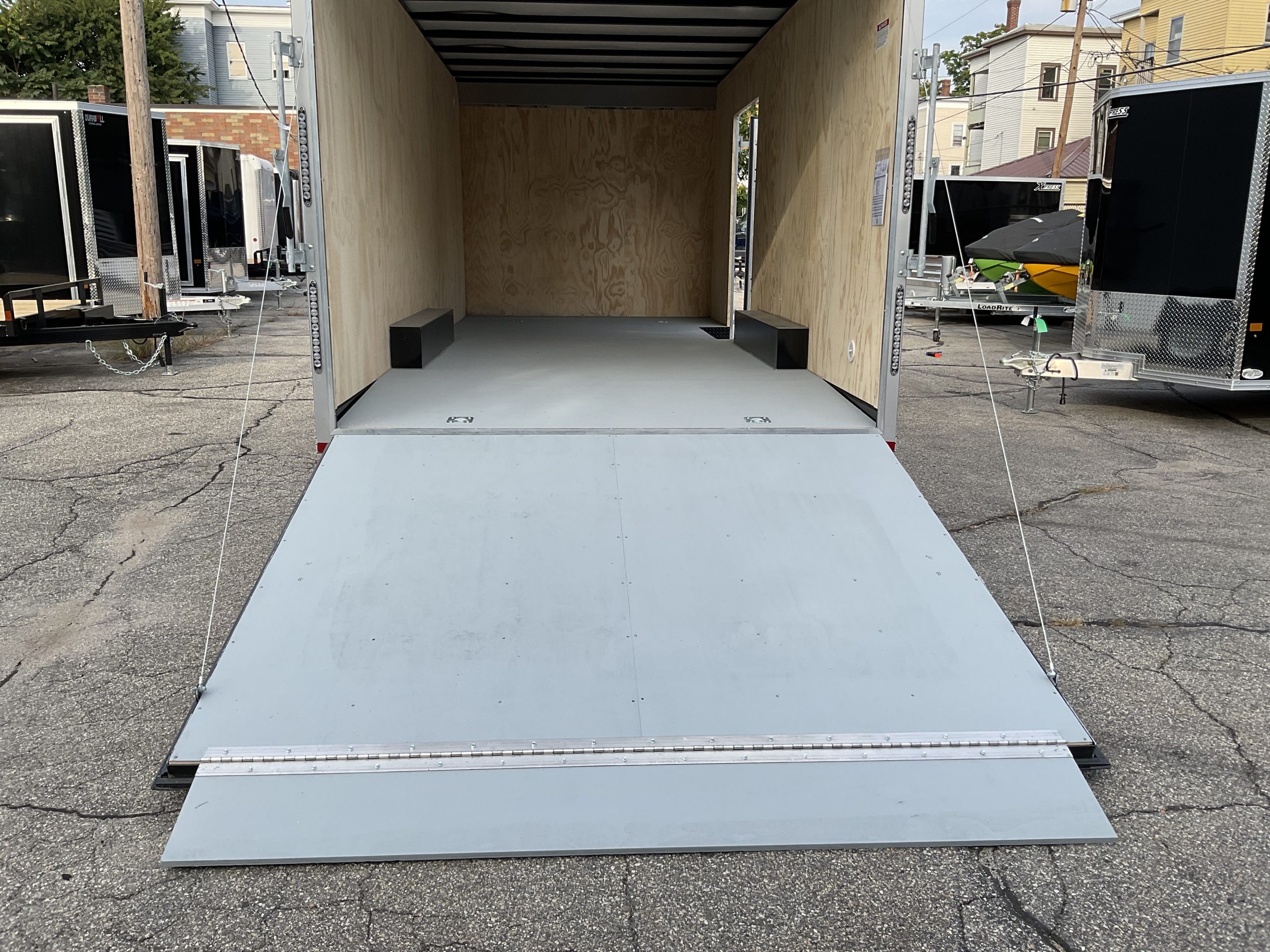 Enclosed Car Hauler Trailer 8.5'x20' White Car Mate Custom 9990 Gvwr