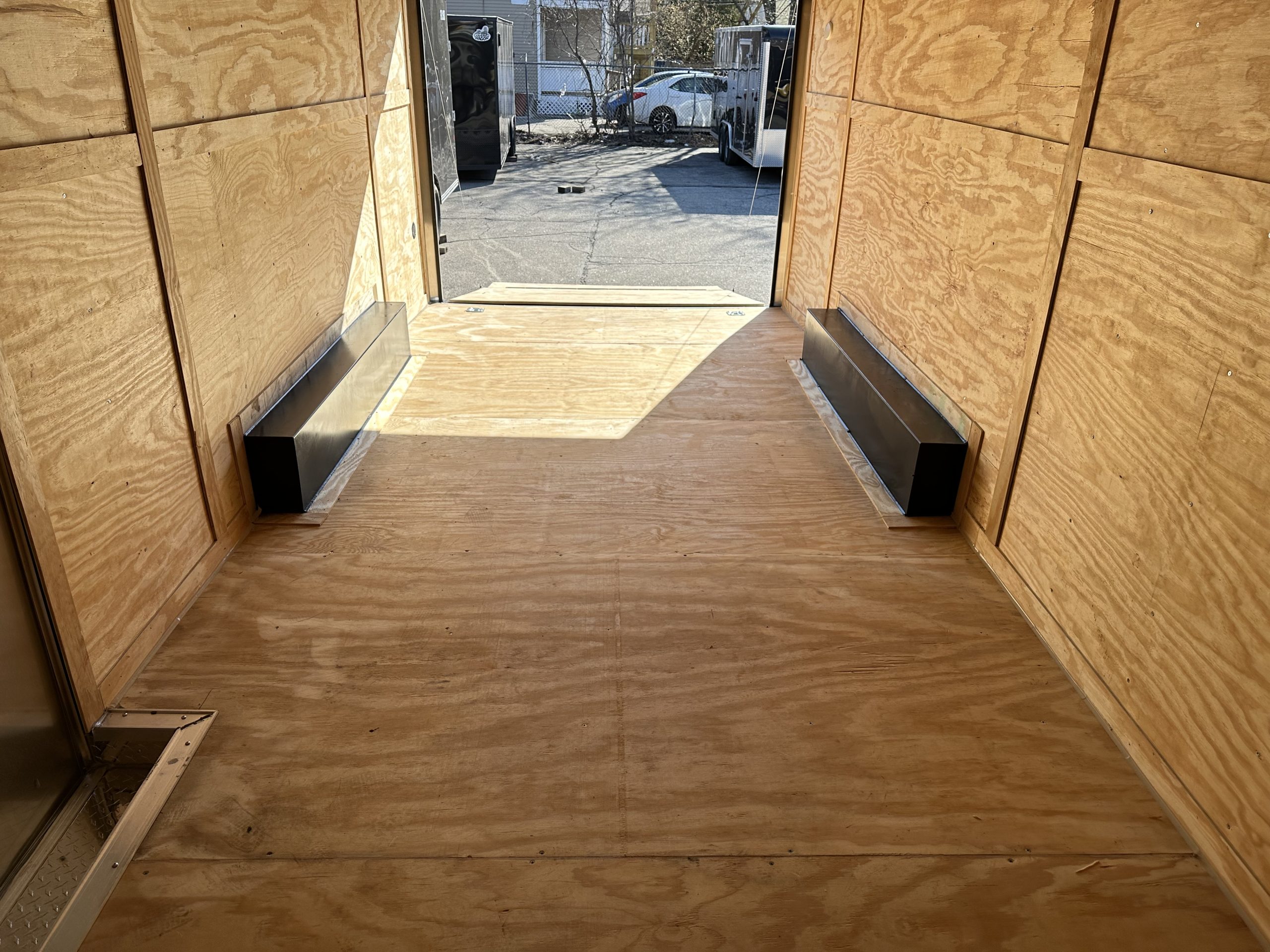 Best Enclosed Car Trailer 8.5'x20' 10k Ramp Door